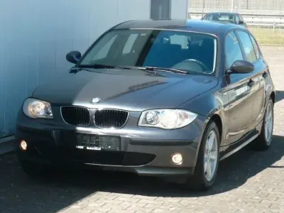 Gebraucht BMW 116 Sport Line 116 PS (85 kW) 2006 Sparklinggraphitemetall Kleinwagen
