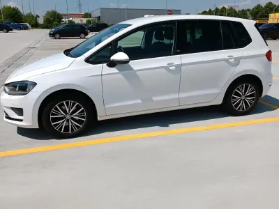 Gebraucht VW Golf Sportsvan Sound 116 PS (85 kW) 2017 Weiß Van / Kleinbus