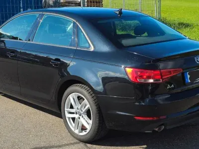 Gebraucht Audi A4 Sport 150 PS (110 kW) 2017 Schwarz Limousine