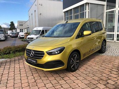 Gebraucht Mercedes T180 116 PS (85 kW) 2023 Limonitgelb metallic Van / Kleinbus