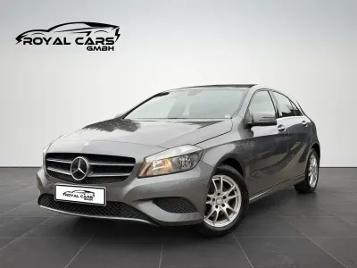 Gebraucht Mercedes A200 136 PS (100 kW) 2014 Grau Limousine