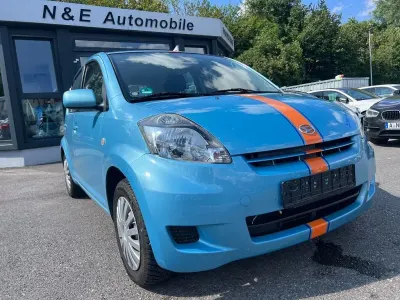 Gebraucht Daihatsu Sirion 91 PS (66 kW) 2008 Blau Kleinwagen