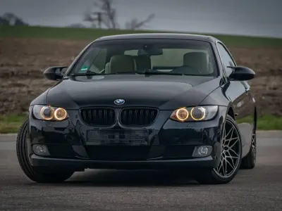 Gebraucht BMW 325 Cabriolet 218 PS (160 kW) 2008 Schwarz Cabrio