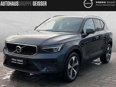 Blau Neu 2025 Volvo XC40 Core SUV | 36.750 € (Guter Preis)