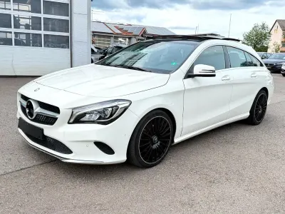 Gebraucht Mercedes CLA200 Shooting Brake Urban 156 PS (114 kW) 2017 Weiß Kombi