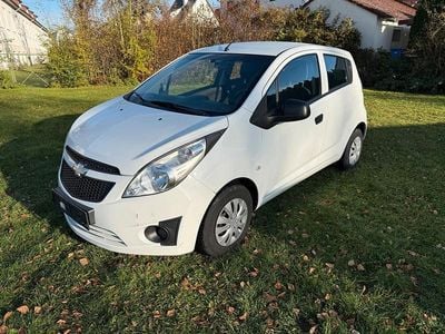Gebraucht Chevrolet Spark 68 PS (50 kW) 2012 Weiß Kleinwagen