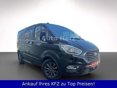 Usata Ford Tourneo Titanium 131 CV (96 kW) 2022 Nero Monovolume