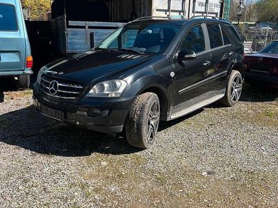 Gebraucht Mercedes ML280 AMG 190 PS (139 kW) 2006 Schwarz SUV