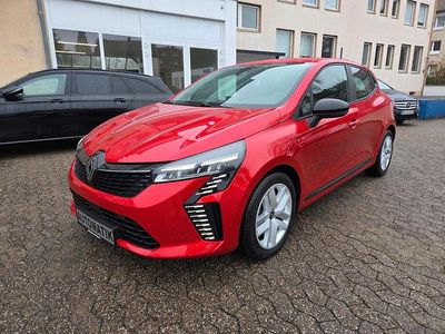 Gebraucht Renault Clio V 143 PS (105 kW) 2024 Rot Limousine