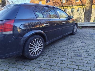 Gebraucht Opel Signum 150 PS (110 kW) 2007 Schwarz Kleinwagen