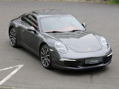 Porsche 911 Carrera