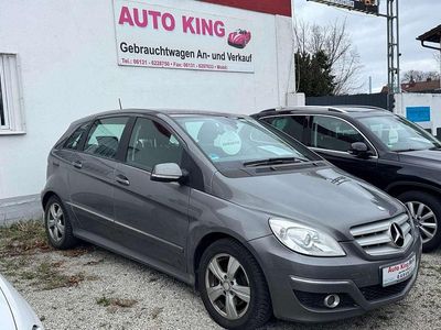 Usata Mercedes B200 140 CV (102 kW) 2009 Grigio Monovolume