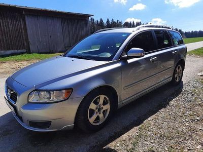 Gebraucht Volvo V50 Business Edition 114 PS (83 kW) 2011 Silber Kombi