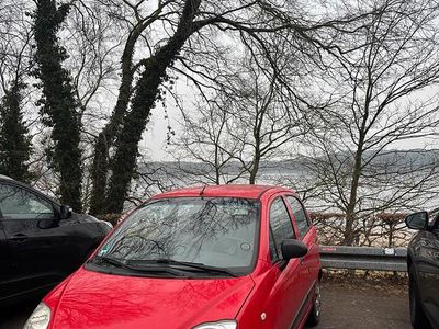 Gebraucht Chevrolet Matiz 52 PS (38 kW) 2009 Rot Kleinwagen