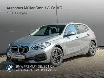 Gebraucht BMW 118 Sport Line 136 PS (100 kW) 2024 Skyscraper grau metallic Limousine