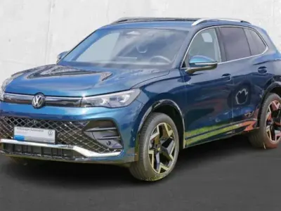 Neu VW Tiguan R-line 150 PS (110 kW) 2026 Blau SUV