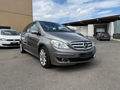Gebraucht Mercedes B200 193 PS (141 kW) 2006 Grau Van / Kleinbus