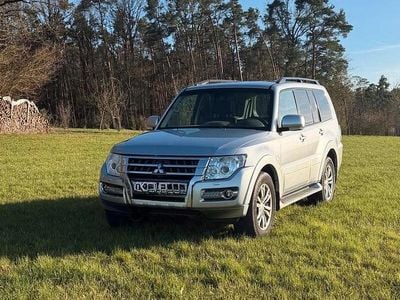 Gebraucht Mitsubishi Pajero Edition 200 PS (147 kW) 2018 Silber SUV