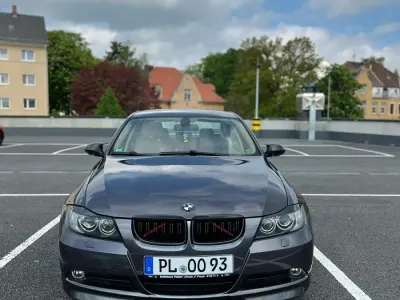 Gebraucht BMW 325 218 PS (160 kW) 2005 Limousine