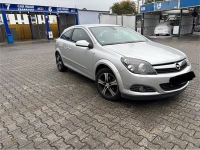Opel Astra GTC