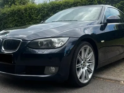 Gebraucht BMW 325 218 PS (160 kW) 2008 Blau Coupé