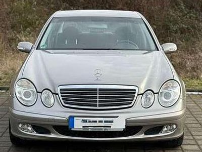 Gebraucht Mercedes E200 Elegance 163 PS (119 kW) 2005 Andere farben Limousine