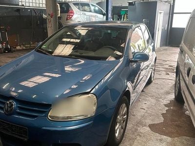 VW Golf V