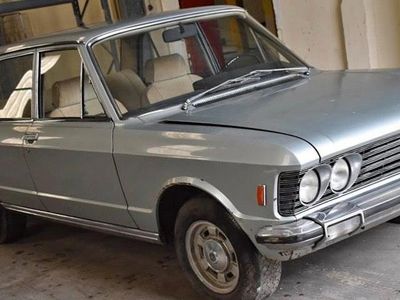 Käytetty Fiat 130 165 HP (121 kW) 1975 Sedan