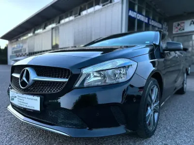 Gebraucht Mercedes A180 109 PS (80 kW) 2016 Schwarz Kleinwagen
