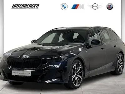 Usata BMW 540 Comfort Edition 303 CV (222 kW) 2025 Nero Station wagon