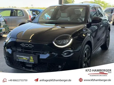Gebraucht Fiat 600E La Prima 114 kW (156 PS) 2025 Schwarz SUV