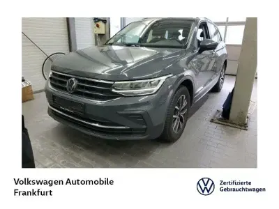 Gebraucht VW Tiguan Life 150 PS (110 kW) 2022 Grau SUV