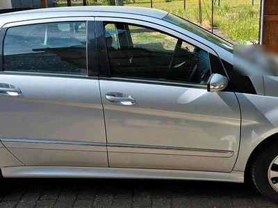Second-hand Mercedes B170 116 CP (85 kW) 2008 Argintiu Monovolum