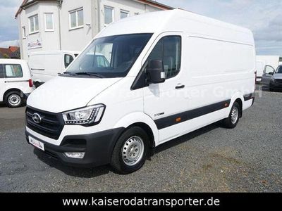 Weiss Gebraucht 2018 Hyundai H 350 Van | 21.900 €