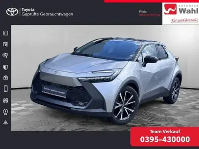 Gebraucht Toyota C-HR Team 140 PS (102 kW) 2024 Silver metallic / black SUV