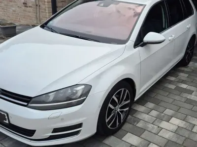 Gebraucht VW Golf VII Highline 150 PS (110 kW) 2014 Weiß Kombi