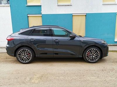 Neu Audi Q5 Sportback Sport 204 PS (150 kW) 2026 Grau SUV