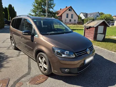 Gebraucht VW Touran Match 140 PS (102 kW) 2013 Braun Van / Kleinbus