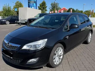 Gebraucht Opel Astra Sport 140 PS (102 kW) 2012 Kombi