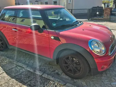 Używany Mini Cooper 75 KM (55 kW) 2009 Czerwony Hatchback