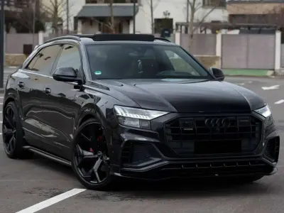 Gebraucht Audi Q8 381 PS (280 kW) 2021 Schwarz SUV