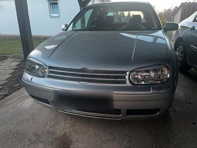 Gebraucht VW Golf IV 105 PS (77 kW) 2003 Silber Kleinwagen