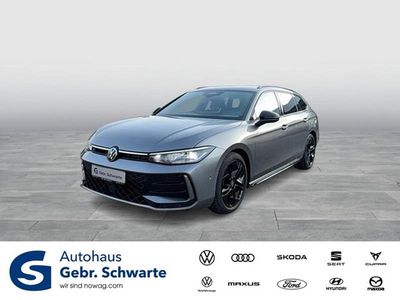 Gebraucht VW Passat R-line 150 PS (110 kW) 2024 Grau Kombi