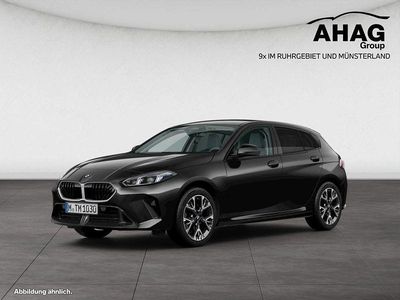 Neu BMW 120 Sport Line 170 PS (125 kW) 2026 Saphirschwarz Kleinwagen