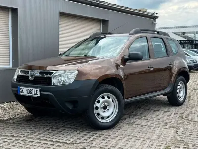 Gebraucht Dacia Duster Ambiance 105 PS (77 kW) 2011 Terracottabraun SUV
