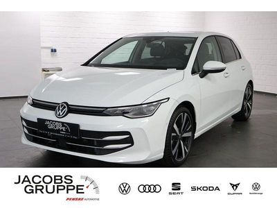 Weiß Gebraucht 2025 VW Golf Style Limousine | 29.880 € (Fairer Preis)