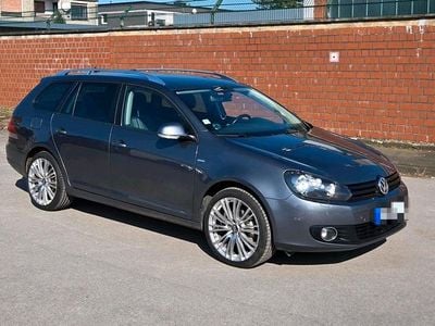 Gebraucht VW Golf VII Match 122 PS (89 kW) 2013 Grau Kombi