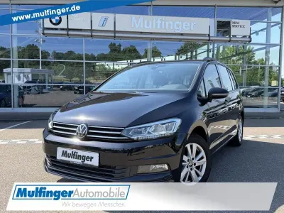 Gebraucht VW Touran Comfortline 150 PS (110 kW) 2022 Schwarz Van / Kleinbus