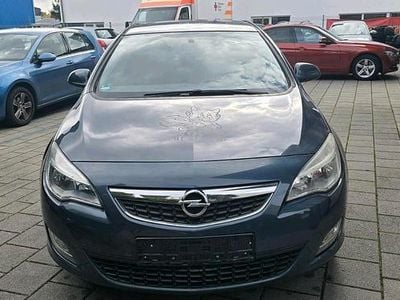 Schwarz Gebraucht 2010 Opel Astra Limousine | 4.999 € (Fairer Preis)