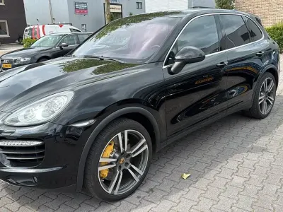 Gebraucht Porsche Cayenne Turbo 500 PS (367 kW) 2010 Schwarz SUV
